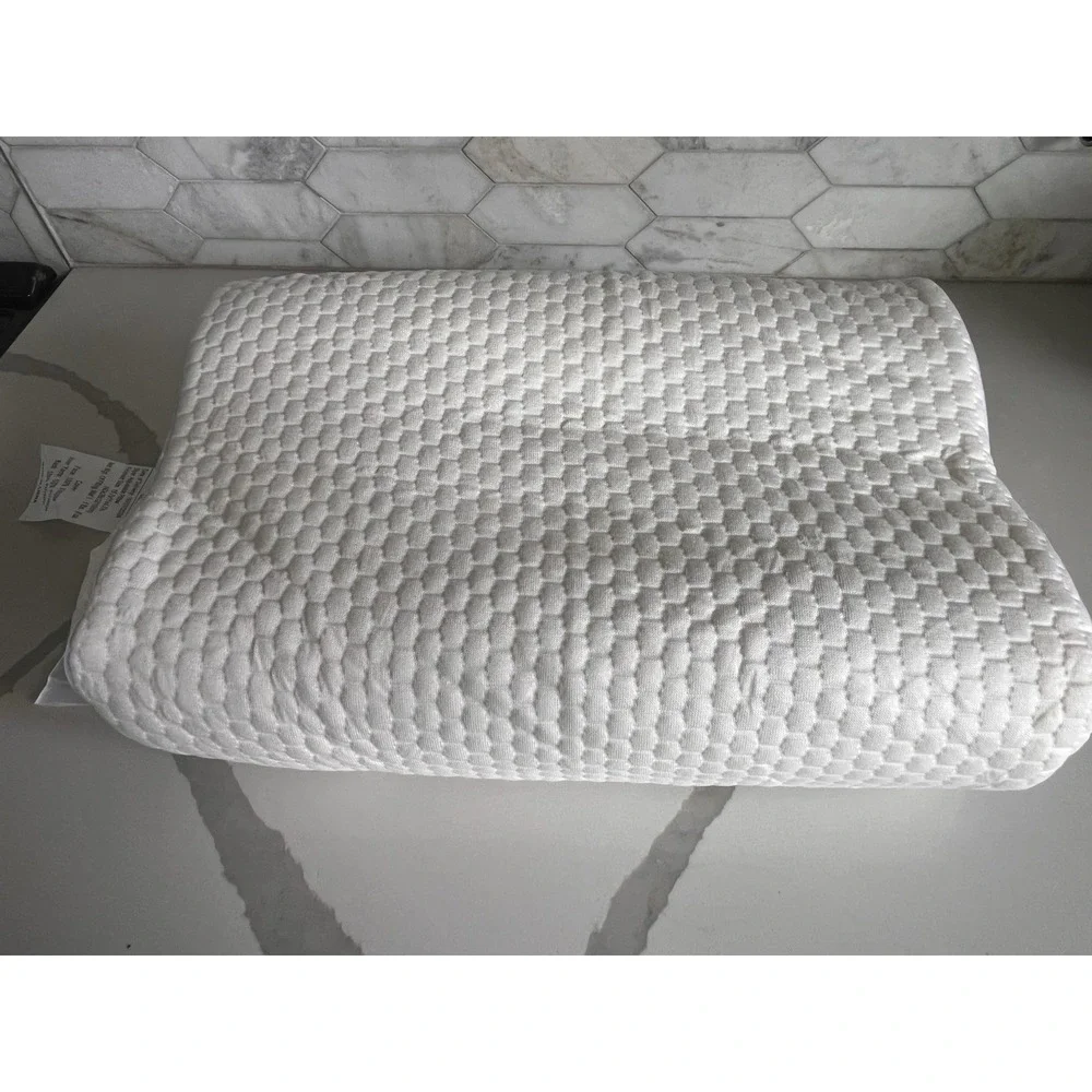 UTTU pillow sandwich